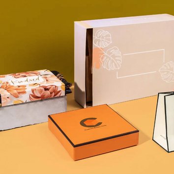Luxury Apperal Boxes