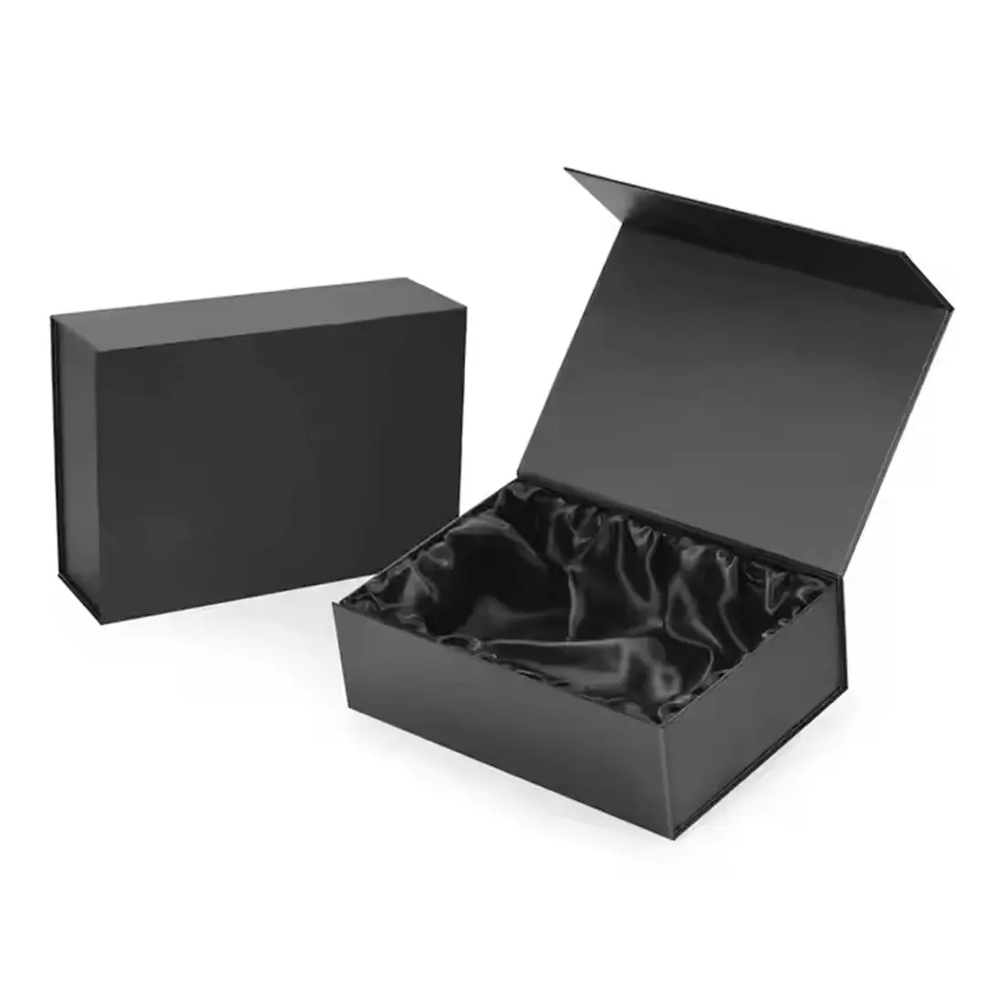 luxury-apparel-boxes